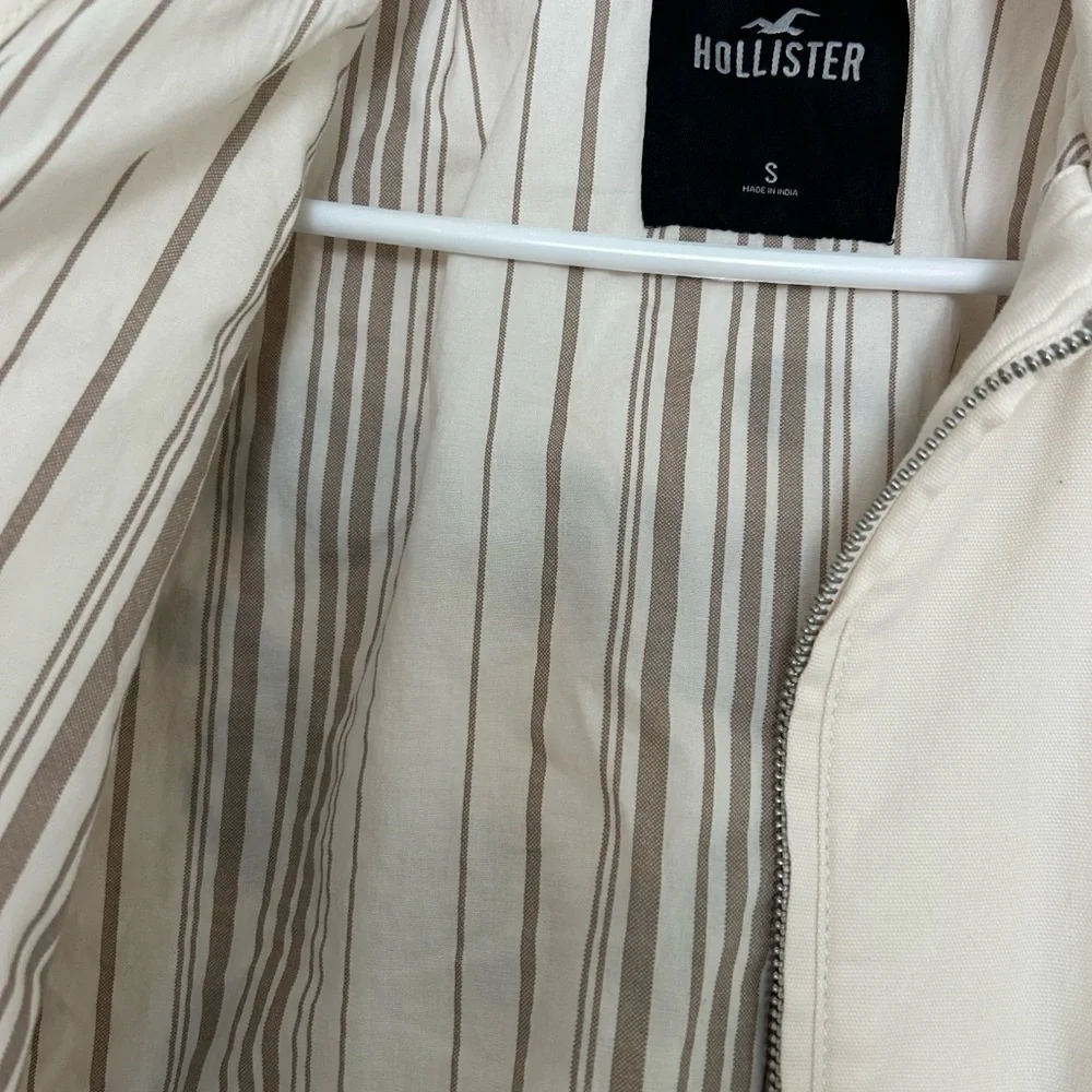 Hollister Beige Zip-Up Jacket - Picture 3 of 4
